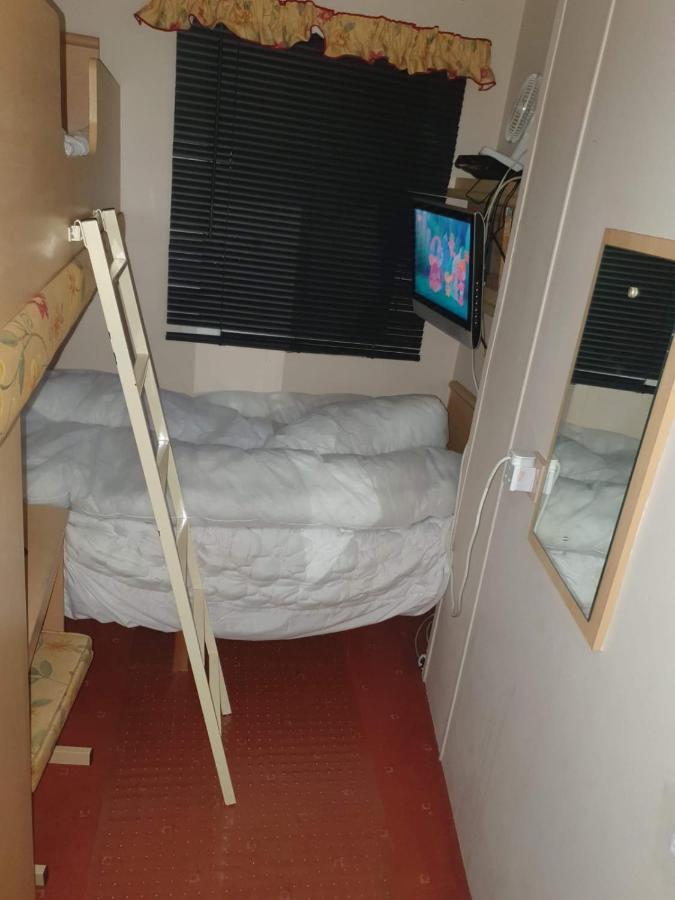 R And B Static Caravan Skegness Buitenkant foto